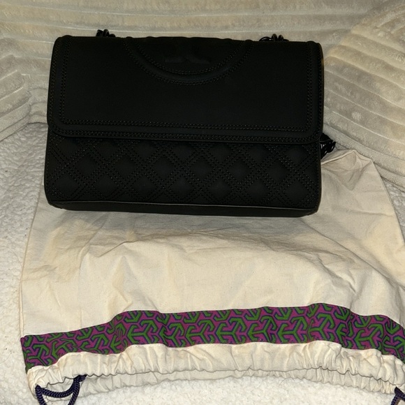 Tory Burch Fleming Two Way Crossbody/ Shoulder Bag - Picture 16 of 17